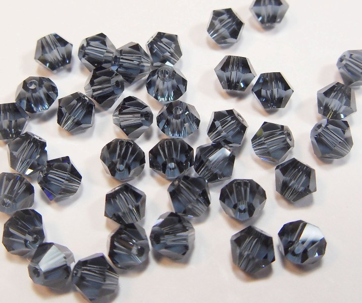 40 MONTANA 4mm SWAROVSKI KRISTALL PERLEN 5301 5328 DOPPELKEGEL RHOMBEN